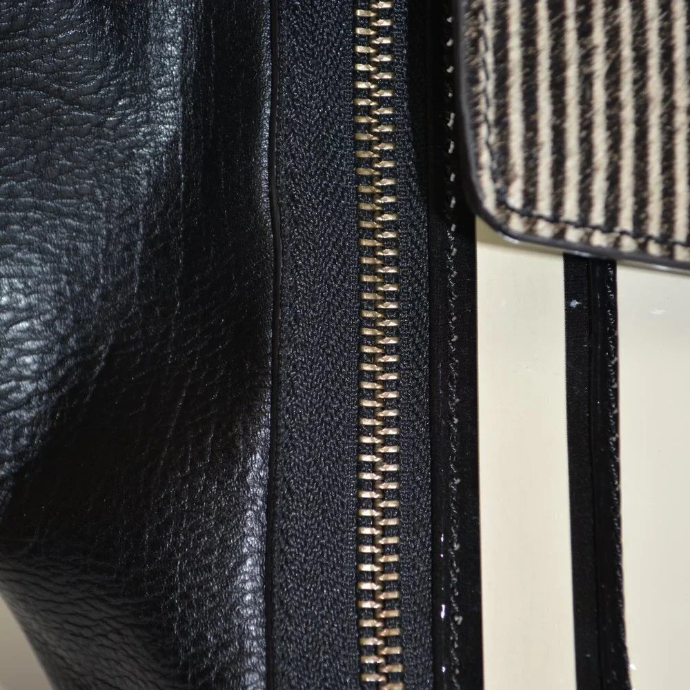 REBECCA MINKOFF COPENHAGEN BLACK/ WHITE PEBBLED LEATHER TOTE - Picture 7 of 16